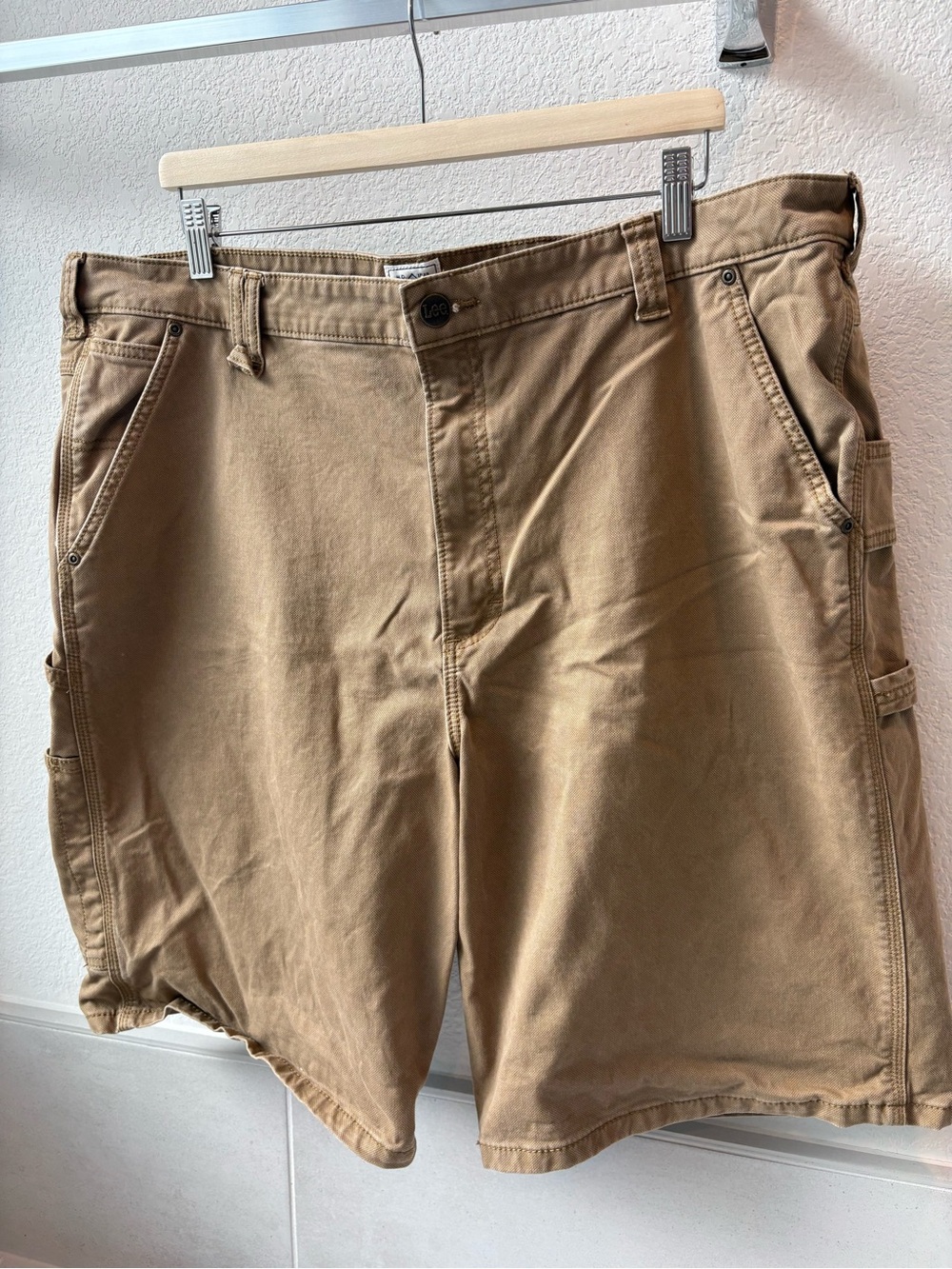 Lee Men's Cargo Shorts in Khaki Brown